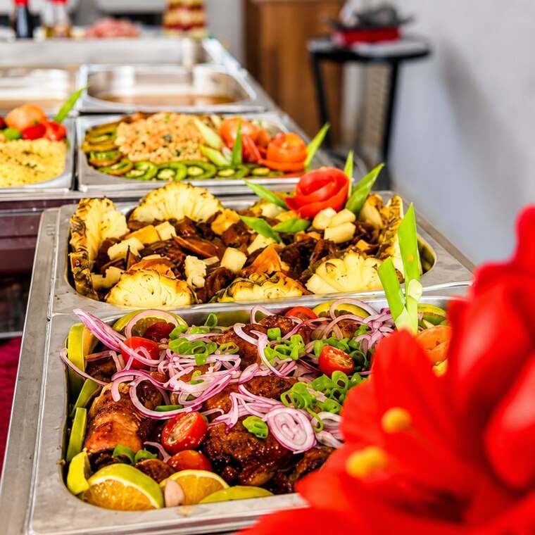 Buffet preparado pela Excellens